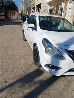 نيسان فيرسا